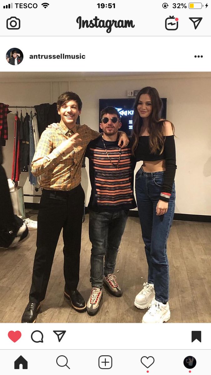 back2utommo's tweet photo. Louis with Fizzy and Anthony VIA Anthony’s Instagram😎❤️x #LouisTomlinson #AnthonyRussell #FeliciteTomlinson #Tomlinson @felicitegrace https://t.co/FtoJtkUEIb