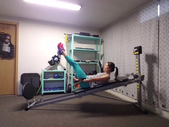 TotalGymDirect's tweet photo. Looking for the perfect ab workout? Check out Cassandra's Hot Ab workout - perfect for your Saturday Total Gym workout!
#totalgympulse #abs #exercise #abworkout
https://t.co/mJj18vcpfF https://t.co/nnS0sImw1e