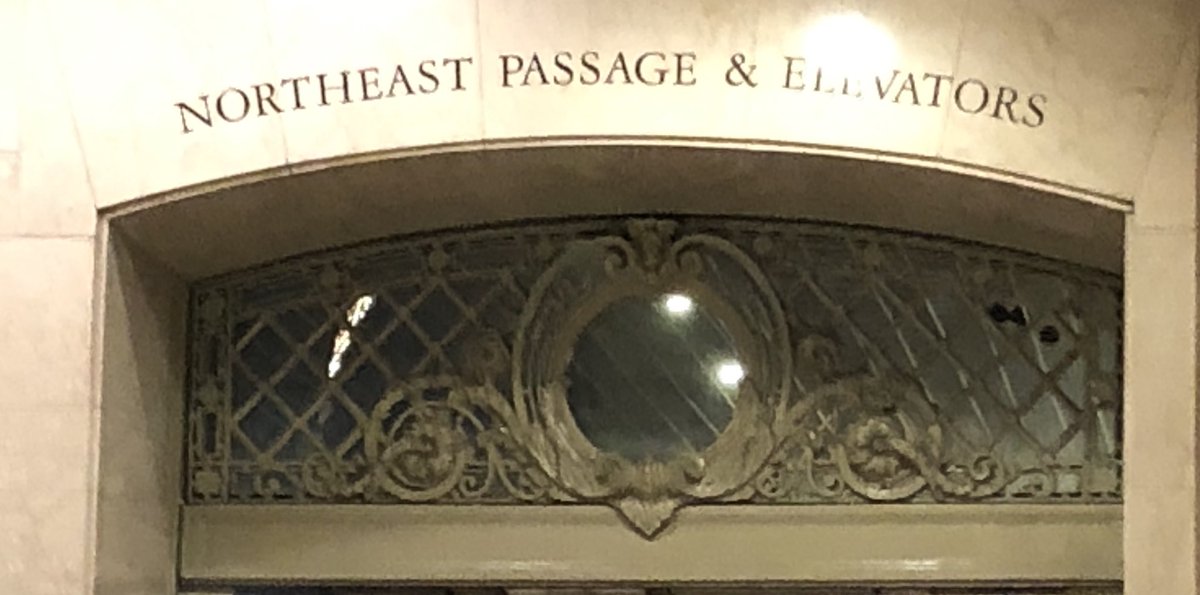 rorishapiro1's tweet photo. Some more @GrandCentralNYC beauty #northernpassage #itonwork #vaultedceiling #whisperingGallery #amazing #architecture #grandconcourse https://t.co/ZCpkPrkY6v