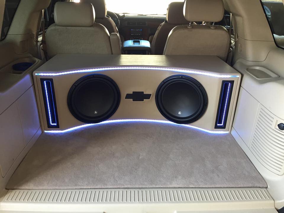 audio_maximum's tweet photo. Custom beauty panels are always a great way to integrate a subwoofer! 🔊
#WhyNotMaximizeIT🚀 https://t.co/FDLUYIj901