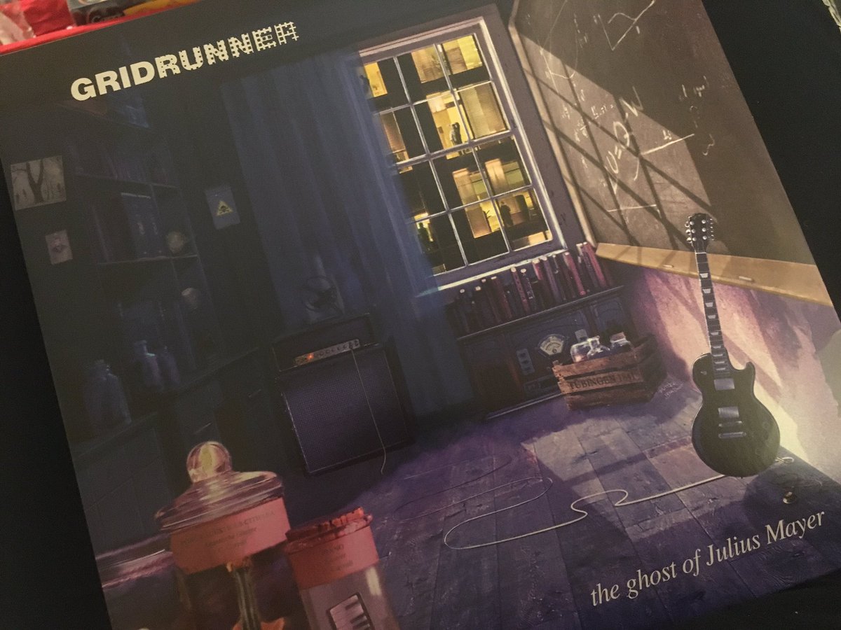 David_Menzies's tweet image. It’s not every day one of your registrars gives you a gift of their own double vinyl LP! Well done @GridrunnerM and thanks for the nice mention of so many @edsvuh. 

Now to find a ‘record player’ I believe it’s called...!
