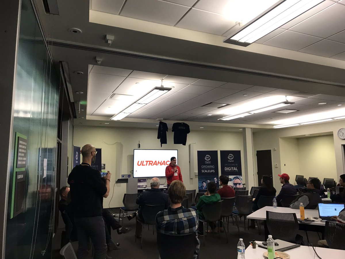 PuiSanTam's tweet photo. Ruth Cox, CEO of @ProspectSV, opens the #HackTheBayCommute #hackathon. Let’s start hacking the Bay Area traffic congestion and by doing so lower greenhouse gas emissions #GHG #deephack @EITDigital @ClimateKIC @UltrahackHQ https://t.co/mBELn5SZPU