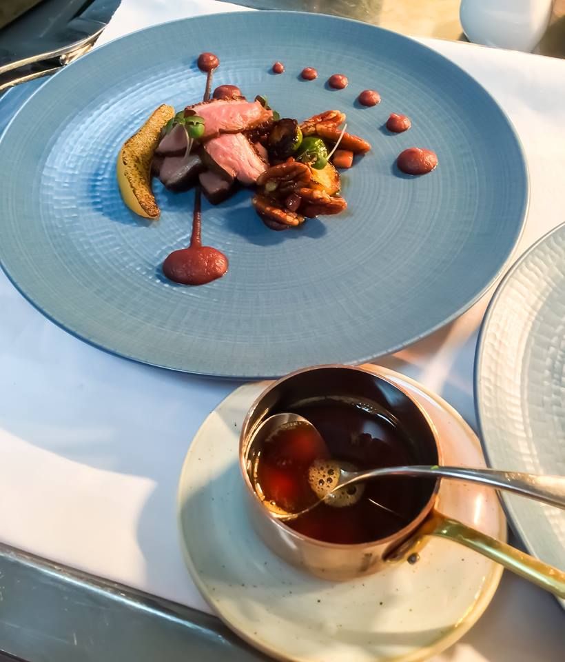 ArtSchoolLpool's tweet photo. It wouldn't be Christmas without #goose on the menu. Chef @Porkyaskew's roast breast of Goosnargh goose with roast red onion puree, spiced pear, Hassleback potatoes, Brussels sprouts, Southport smoked pork with maple & pecan nuts 😍 Available on our #menuexcellence & #tastingmenu https://t.co/2T9tpHnRdY