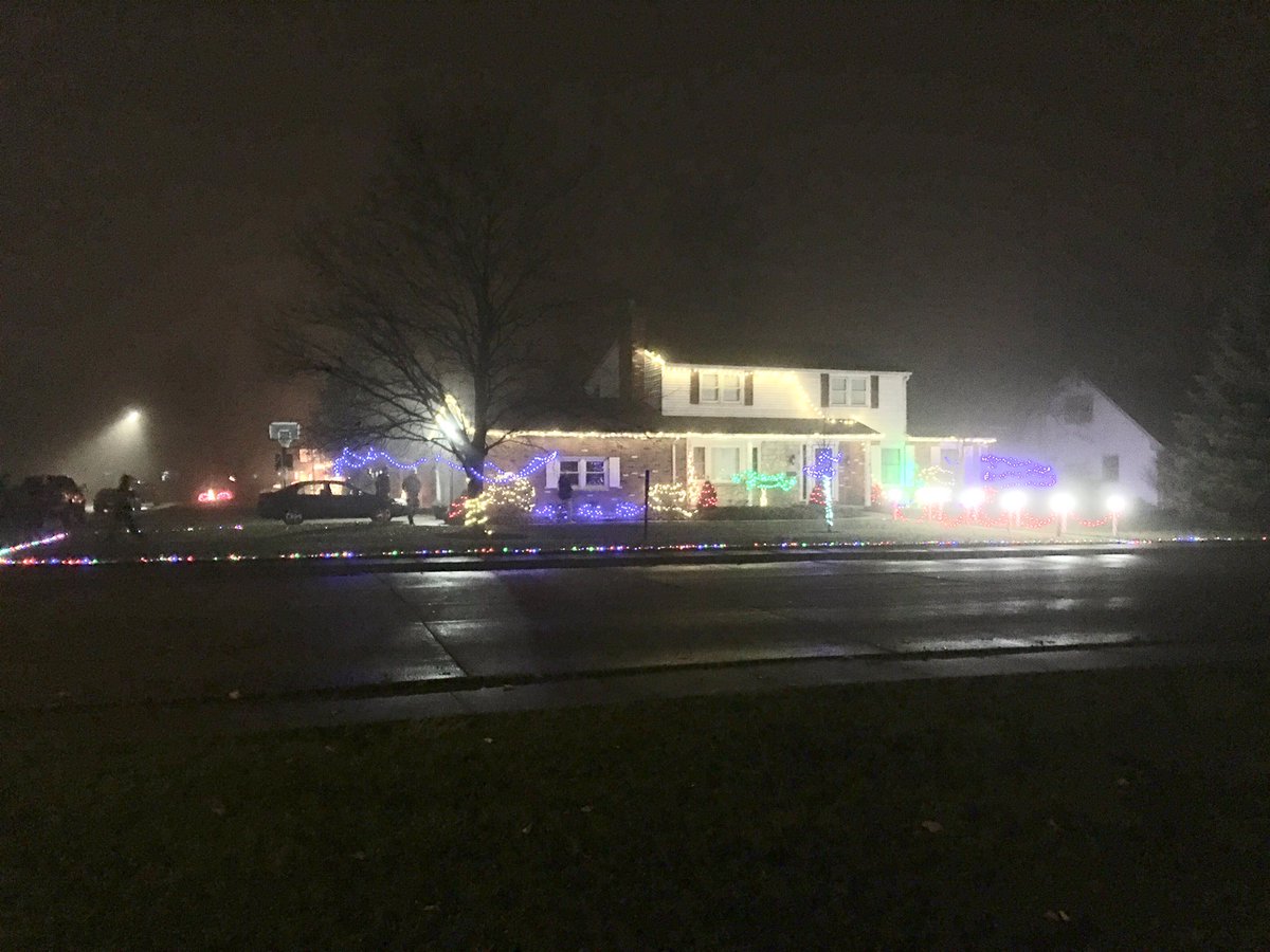 BuzzardsGloryCC's tweet photo. This was a tough year to decide on Christmas lights. A lot of nice light displays this year. The results are in. Top 4 go to:
1: Wehrman
2: Schwieterman
3: Spriggs
4: Kremer
Congratulations 🍾 https://t.co/3d4gjOfxik