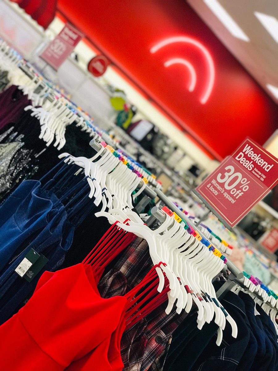 lmunoz914's tweet photo. Ensuring we kill sales in A&amp;A today with our Weekend Deal of the day here at T2347 #HOLIDAYDOMINATION #LETSKILLSALESINA&amp;A @Eustolio @salamlazkani @JordanBencomo @tracyacurry1 https://t.co/Lc1YaZCrgI
