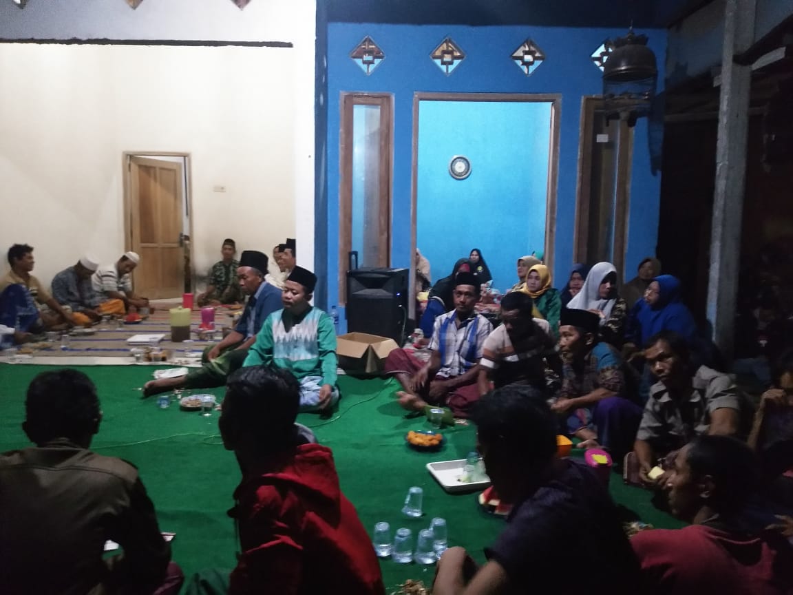 PelatihanKader's tweet photo. Hujn tak menjadi penghalang untk menyusn pemenangn PKB
HM. ABDUL QODIR Caleg No. Urut 2 Mnghbiskn mlm minggu brsm BARET (Barisn RT) dn relawn pemenangn PKB Ds.Pedagangn Kec. Wringinanom Gresik.
@MohQosimNU
@ImronRosyadiNU 
@HMQodir 
@PKBwringinanom3 
@khusairimuza 
@KNashiruddin https://t.co/pOVWqNXozz