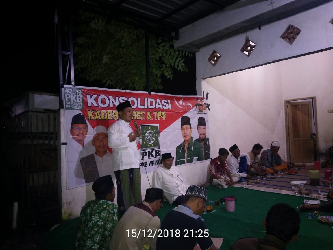 PelatihanKader's tweet photo. Hujn tak menjadi penghalang untk menyusn pemenangn PKB
HM. ABDUL QODIR Caleg No. Urut 2 Mnghbiskn mlm minggu brsm BARET (Barisn RT) dn relawn pemenangn PKB Ds.Pedagangn Kec. Wringinanom Gresik.
@MohQosimNU
@ImronRosyadiNU 
@HMQodir 
@PKBwringinanom3 
@khusairimuza 
@KNashiruddin https://t.co/pOVWqNXozz