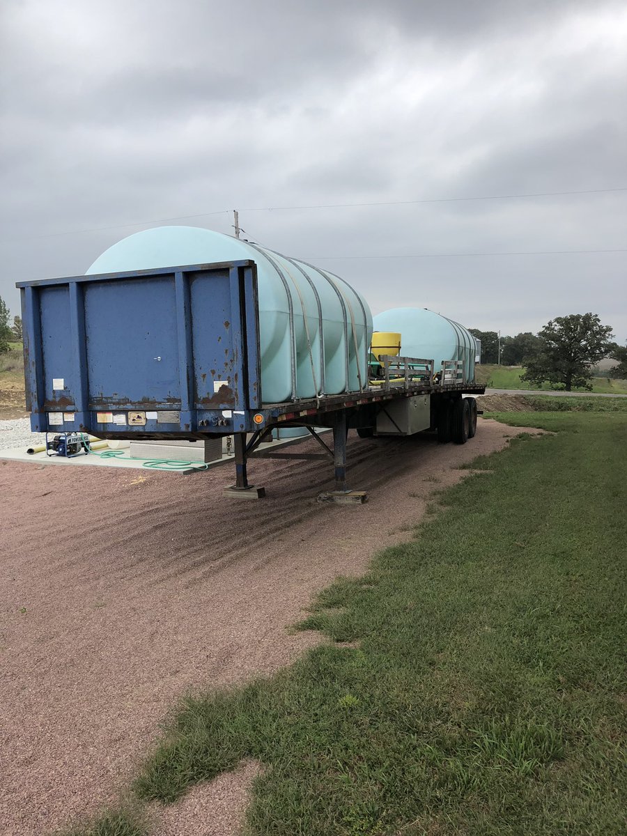 PPChase52's tweet photo. Selling my 2001 Great Dane 48x102 flatbed spray trailer. It has 3” fill lines to the tanks and 2” sprayer fill with hose reel and briggs motor. 30 gal mix tank. Tanks are 2650s and has a trash cage and aluminum storage box. Trailer is in good shape 15k obo RT appreciated! https://t.co/yG0gsY9vvb