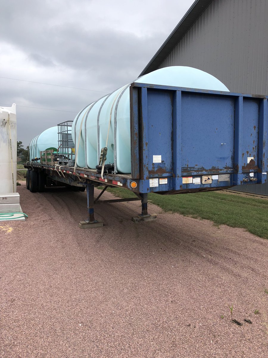 PPChase52's tweet photo. Selling my 2001 Great Dane 48x102 flatbed spray trailer. It has 3” fill lines to the tanks and 2” sprayer fill with hose reel and briggs motor. 30 gal mix tank. Tanks are 2650s and has a trash cage and aluminum storage box. Trailer is in good shape 15k obo RT appreciated! https://t.co/yG0gsY9vvb