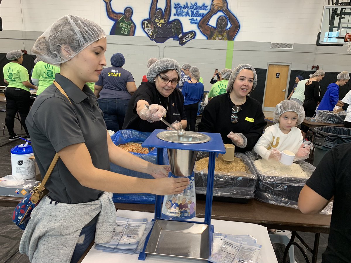 FoodForThePoor's tweet photo. Thank you to the volunteers who are packing 100,000 specially-formulated meals to feed families in need in Latin America and the Caribbean at #jointhepack2018. We are grateful to our long-time partner, @fmsc_org. Learn more: https://t.co/vOQFolGrJr https://t.co/aWWa2EcCFU