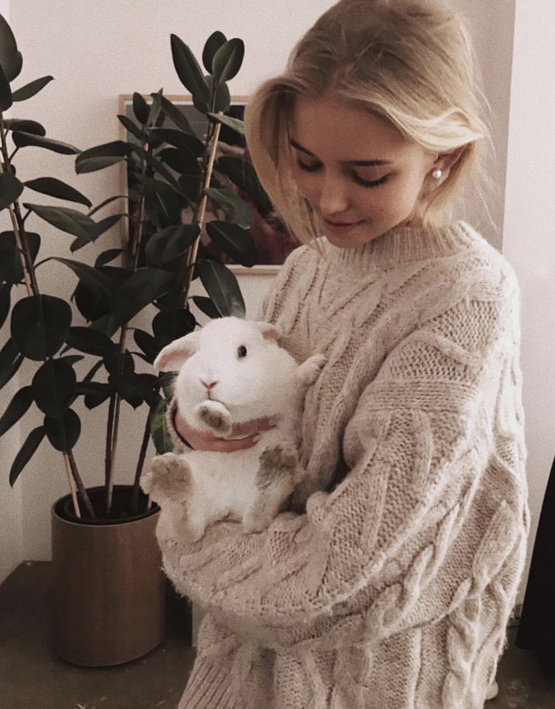 i’m the happiest 👣