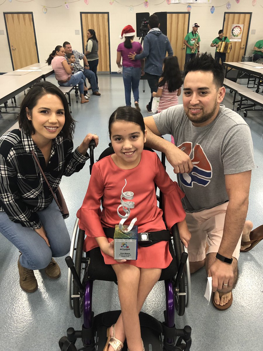 FESTrebleMakers's tweet photo. 5th grade FES student Alexa Magana was chosen by Florida Arts4All for student of the month! Way to go Alexa! #FES_Mustangs https://t.co/O3AhcIcEtg