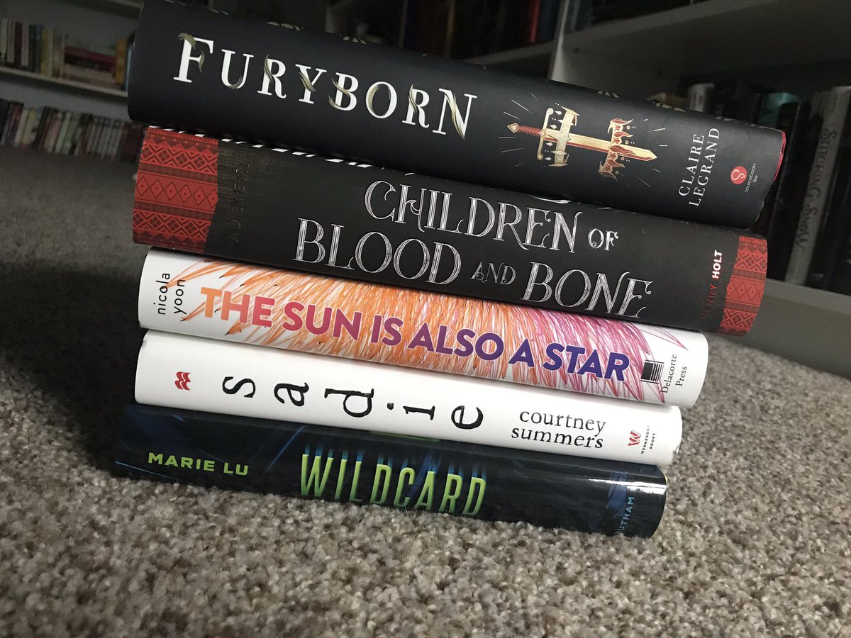 bychloemaron's tweet photo. It’s time for a GIVEAWAY!!!
One person will win all five books. 
To enter, RT and follow me. 
US only. (ah, I’m really sorry) 
Ends January 1st and I’ll pick a winner on the 2nd!
GOOD LUCK!!! https://t.co/rlpMd4hnur