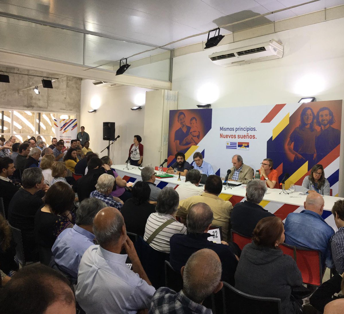 Frente_Amplio's tweet photo. Plenario Nacional resolvió los 17 casos del Tribunal de Conducta Política. 
Información en:  https://t.co/W9twFcQvQr https://t.co/ZDj7SIJyuf