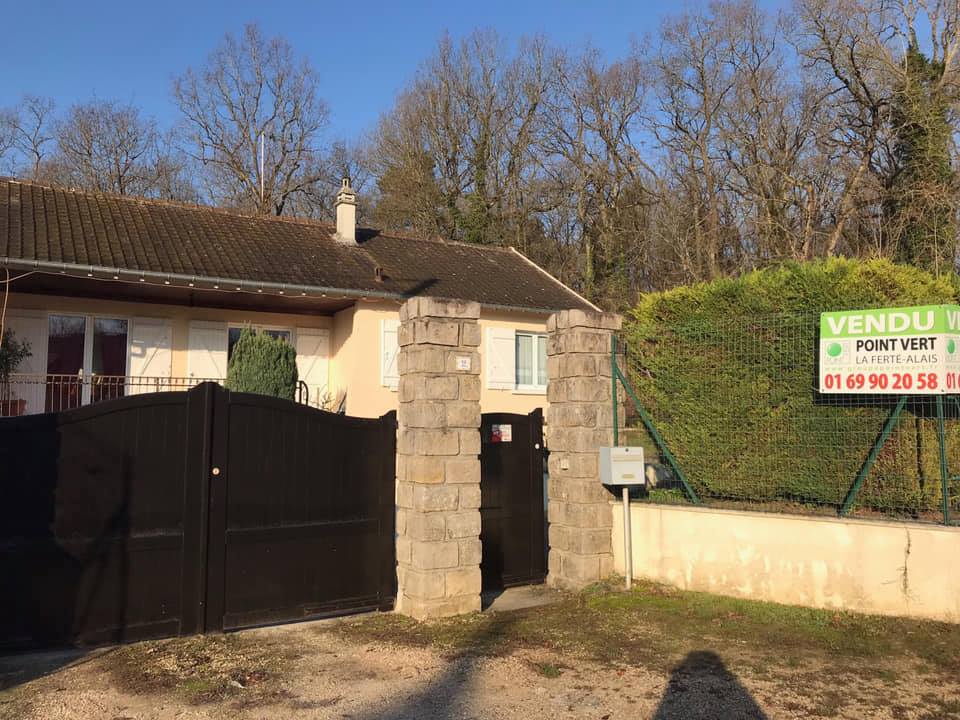 groupepointvert's tweet photo. Vendu en 1 mois, une famille a trouvé son logement
Depuis 25 ans nos clients nous font confiance.
#ballancourt #lafertealais #vertlegrand #bondoufle #lisses #echarcon #saint-vrain #leudeville #cerny
https://t.co/EUskQt352U https://t.co/RQPhxrWp9P