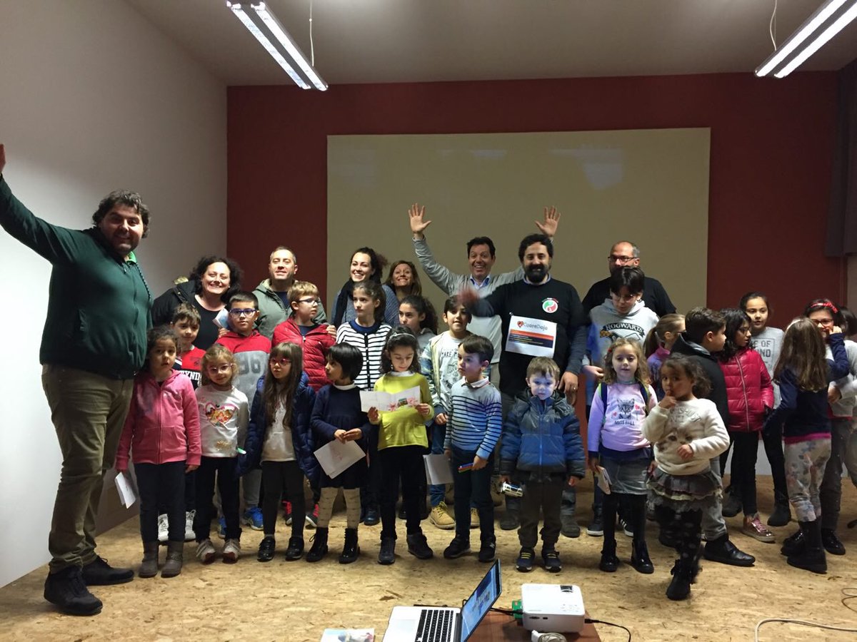 Piersoft's tweet image. @CoderDojoLe in trasferta con #coderdojogalatina per #cuoredojo e gli amici @fablabimpresa