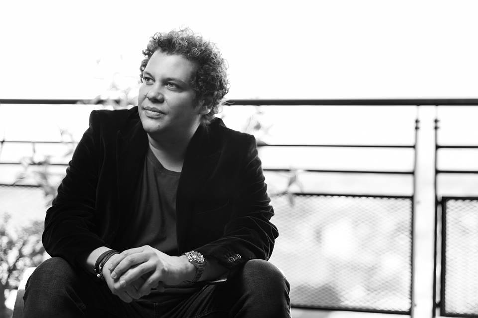 avivircaracol's tweet photo. #LoQueEstáSonando | @chabuco estrena su canción #MiSamba
Escúchela aquí --> https://t.co/hInbE8tVab https://t.co/KTXcrvKPp3
