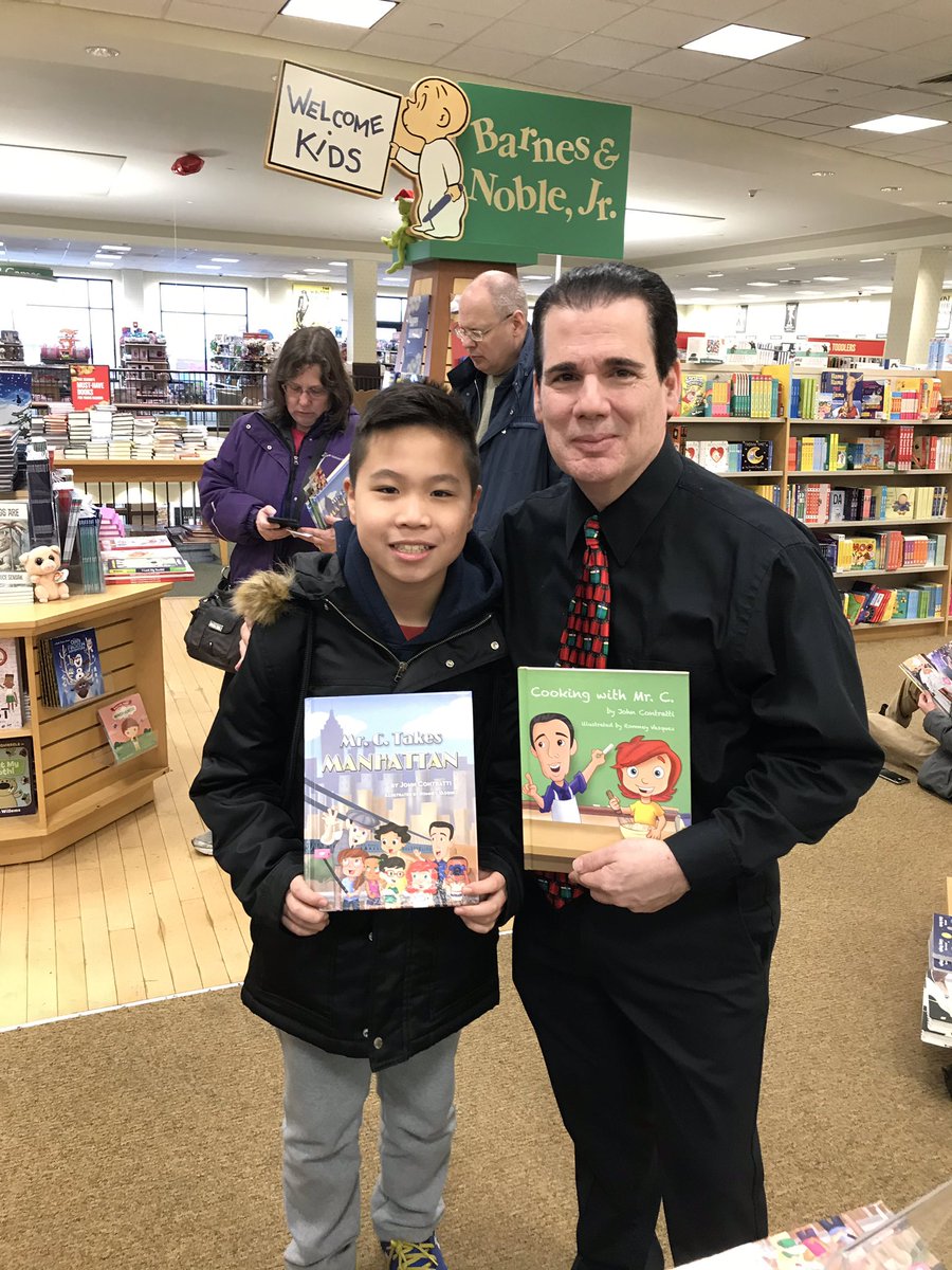 John Contratti On Twitter It S Happening Now At Barnes Noble