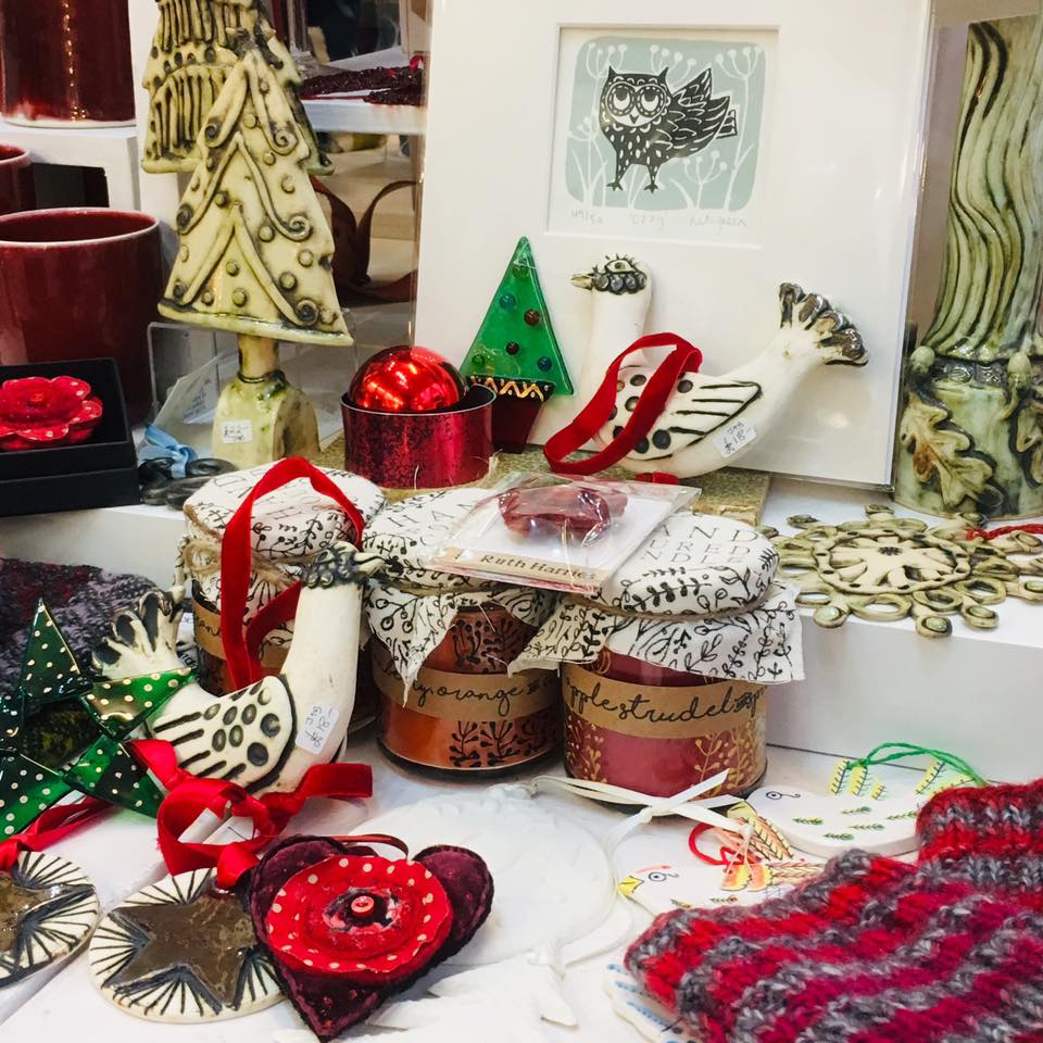 Here at Oriel Makers we’ve got Christmas covered! We are a veritable Santa’s Grotto - full of beautiful handmade gifts from a host of local makers, with something for every budget. Open 10-5 everyday until Xmas (except Sunday 16th). #roath #handmade #xmas #gifts #cardiff