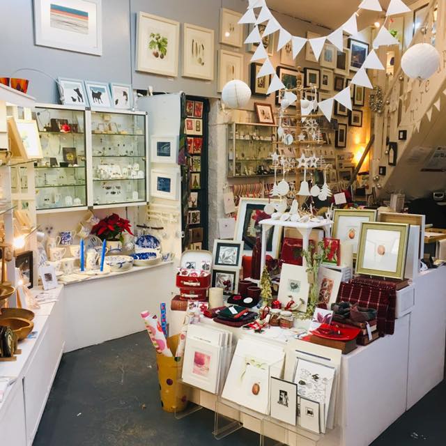 Here at Oriel Makers we’ve got Christmas covered! We are a veritable Santa’s Grotto - full of beautiful handmade gifts from a host of local makers, with something for every budget. Open 10-5 everyday until Xmas (except Sunday 16th). #roath #handmade #xmas #gifts #cardiff