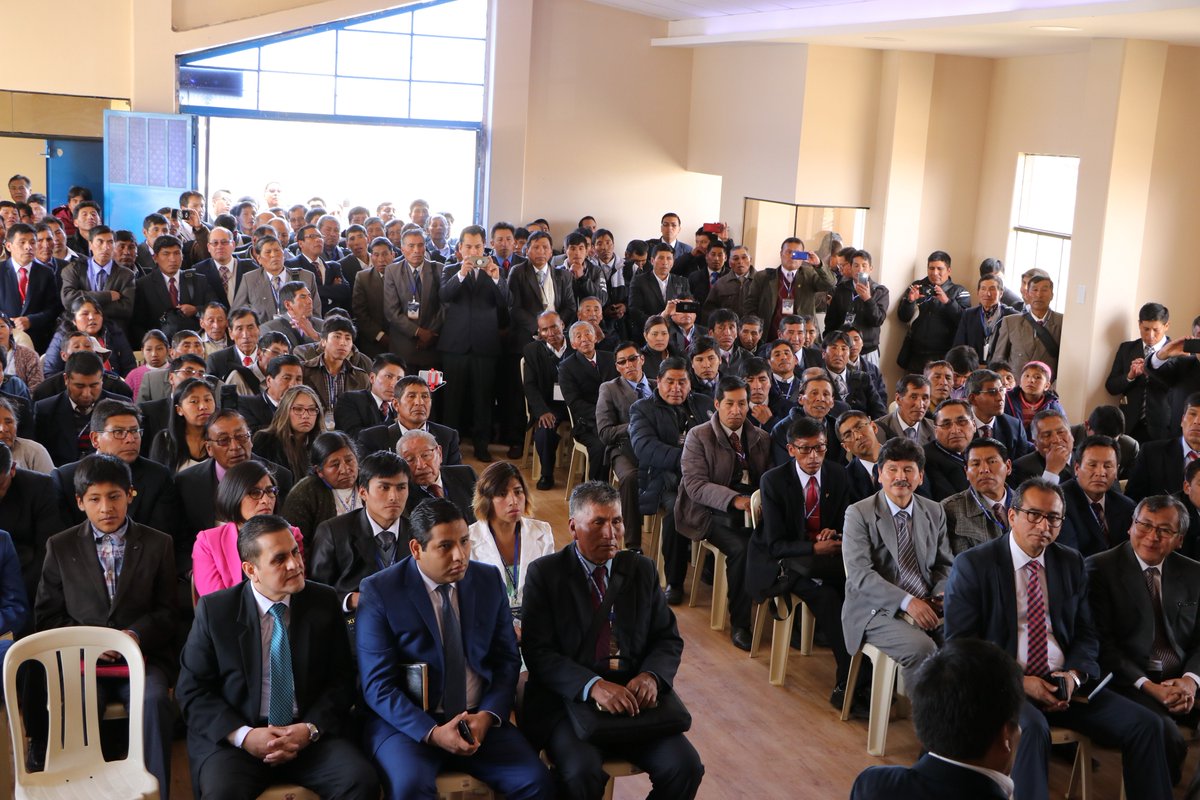 En el marco del #XIICONGRESOMLT los administradores de la Unión Peruana del Sur inauguraron la Iglesia Adventista del Séptimo Día de San Pablo ubicado en la ciudad de Juliaca. <a href="/AdventistasUPS/">Adventistas Perú - UPS</a> <a href="/EnzoChavez/">Enzo Chávez</a> <a href="/FariChoque/">Farí Choque Ortega</a> <a href="/DEchevarriaM/">David Echevarria</a>