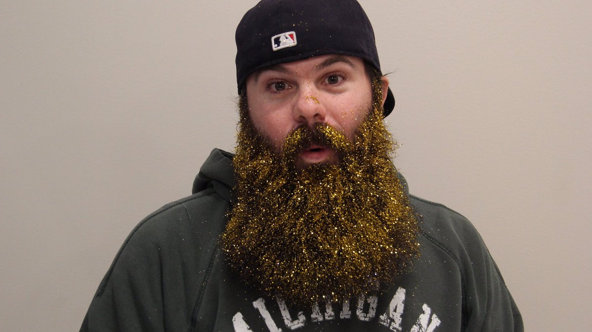 CortFreeman's tweet photo. Days 1-4 of the #12BeardsOfChristmas. https://t.co/VO2pHDRcWP