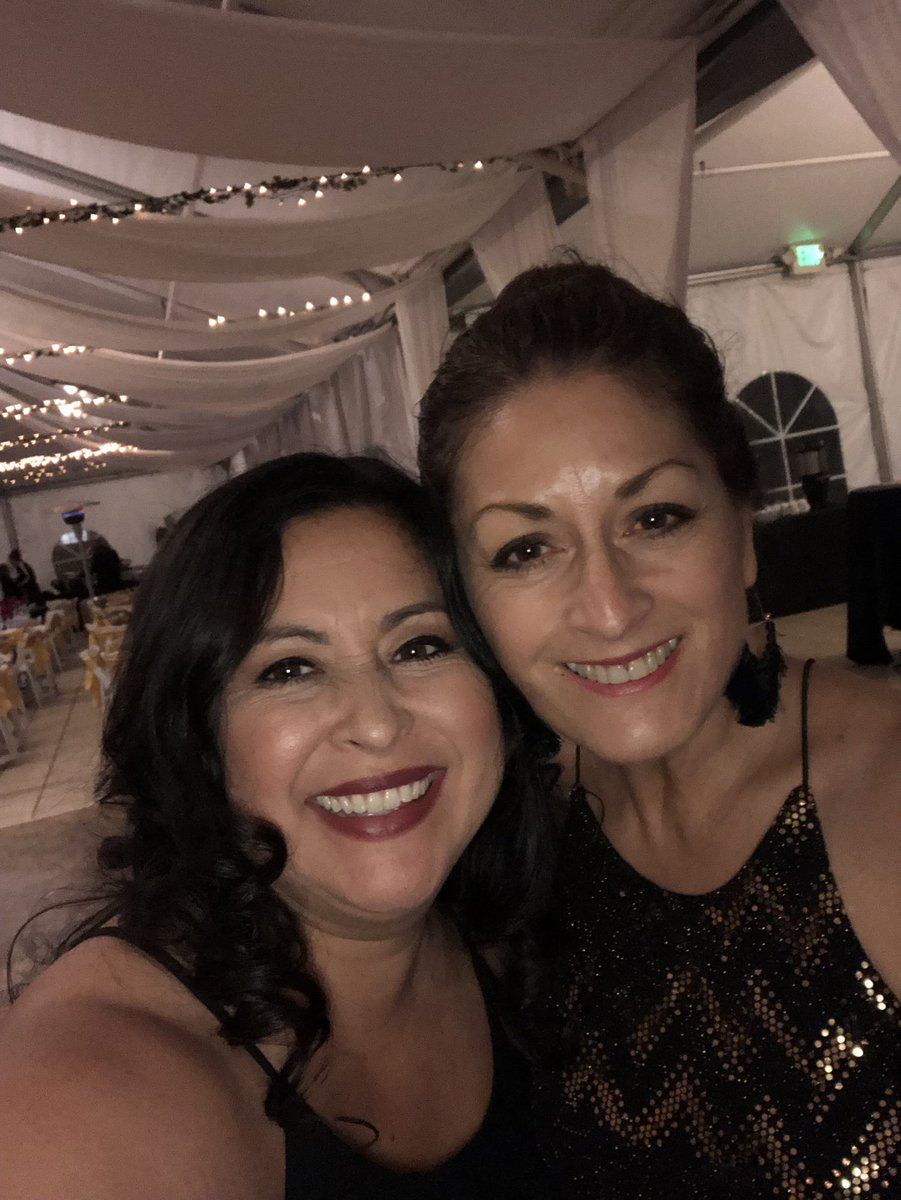 MrRichardbel's tweet photo. Throwback Friday to Cerritos End Of Year Celebration-2018 🎉 #TuggleNation #FunAtWork #FieldsFam @WendySerranoG4 https://t.co/nseg8nGM7R