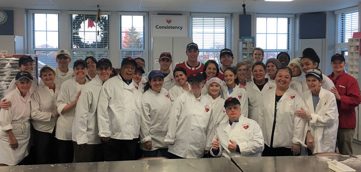heartofmercy's tweet photo. Please RT!! Last week our dear friends @JonathanToews &amp; @88PKane lent a hand and their hockey sticks to volunteer in the @MisBakery!! Thanks to @BauerHockey for setting this up. #MisericordiaCommunity #TheGameIsAGift @NHLBlackhawks https://t.co/javGHsNOVc