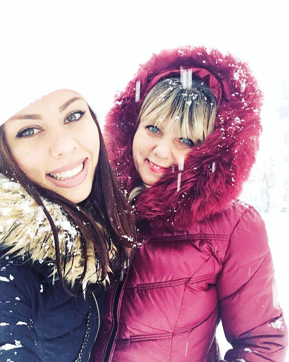 ilioiumadalina's tweet image. ✨Lost in a fairytale✨

#basm
#mom
#timisoaracity