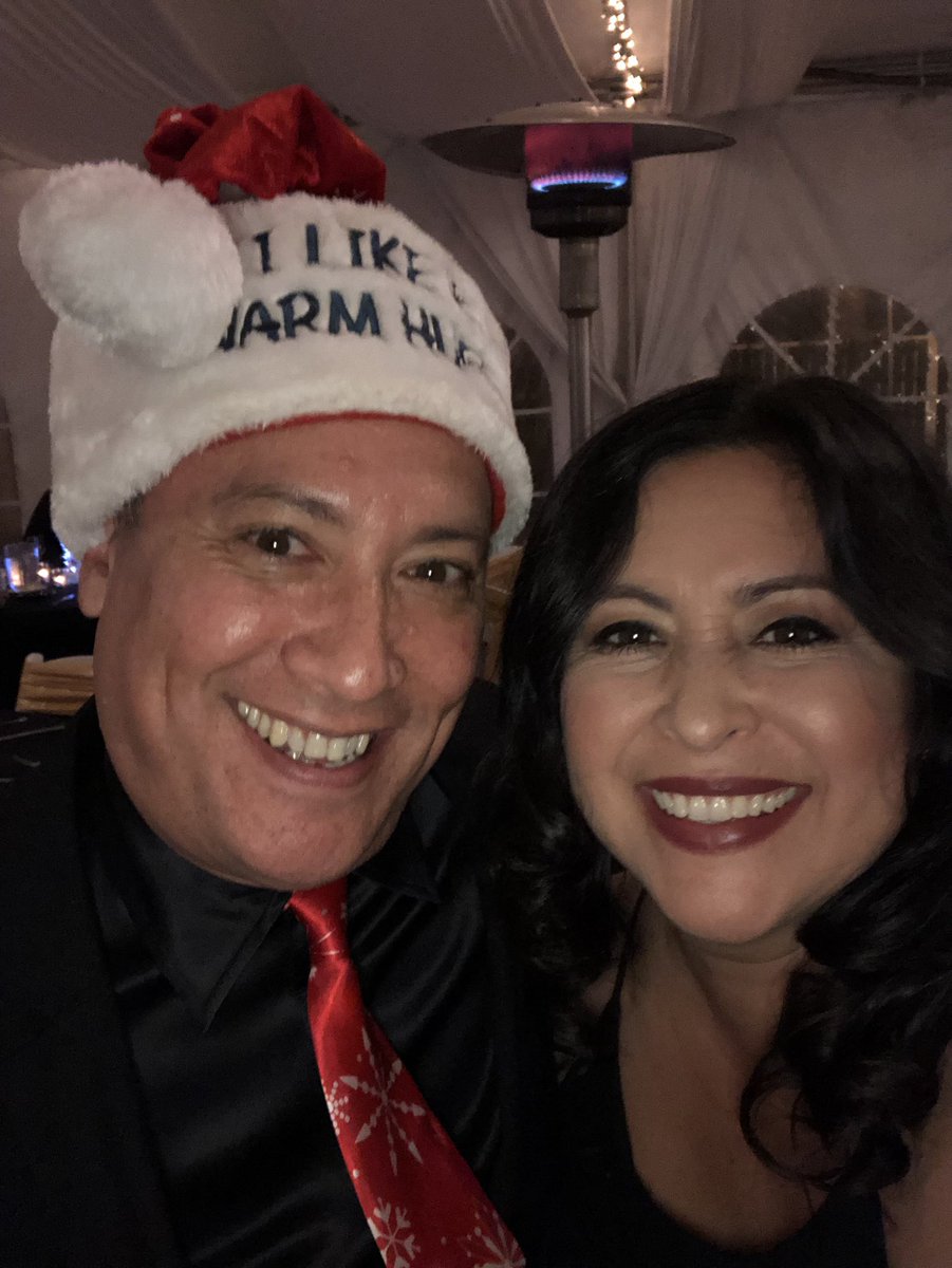 MrRichardbel's tweet photo. Throwback Friday to Cerritos End Of Year Celebration-2018 🎉 #TuggleNation #FunAtWork #FieldsFam https://t.co/KcaXovIYeq