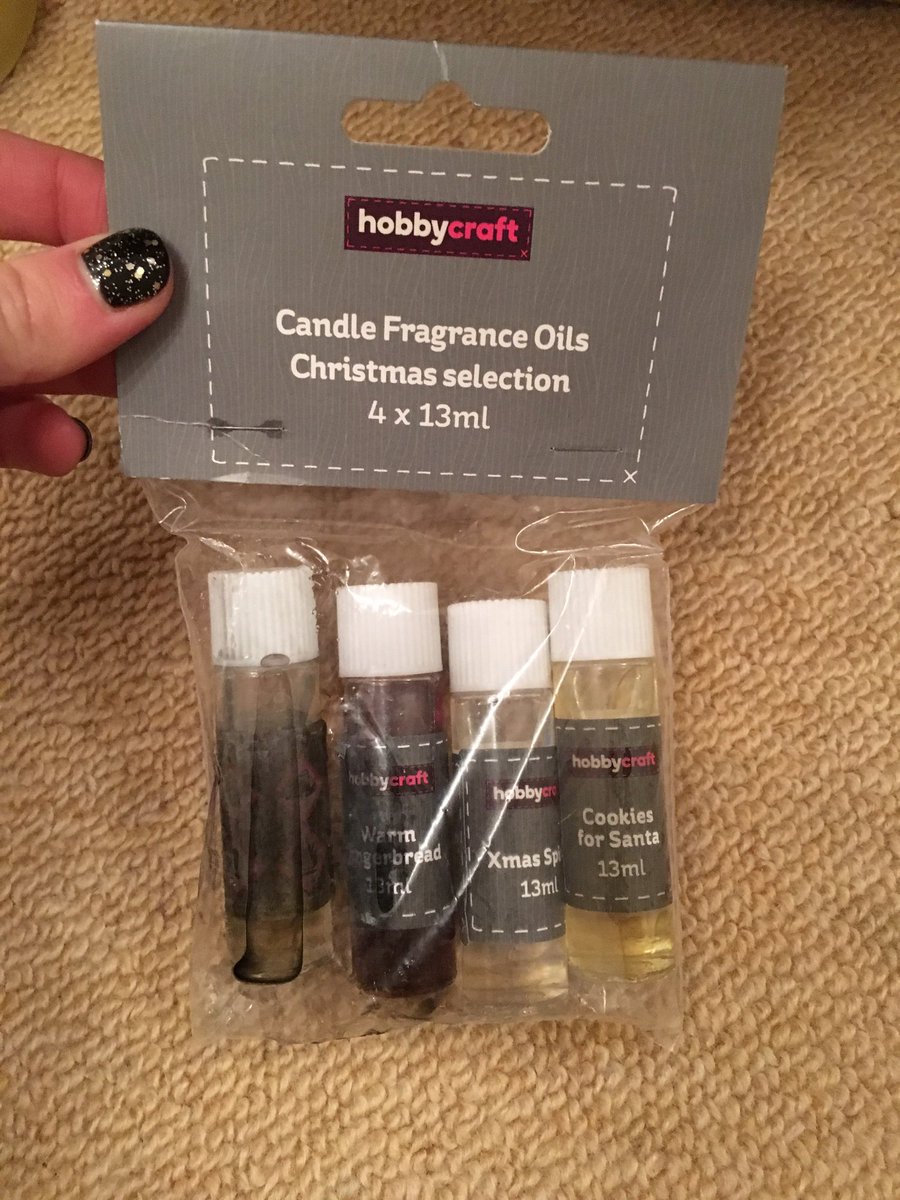 vickijefferson's tweet photo. @Hobbycraft my candle scent leaked in transit https://t.co/mFncYXiuL9