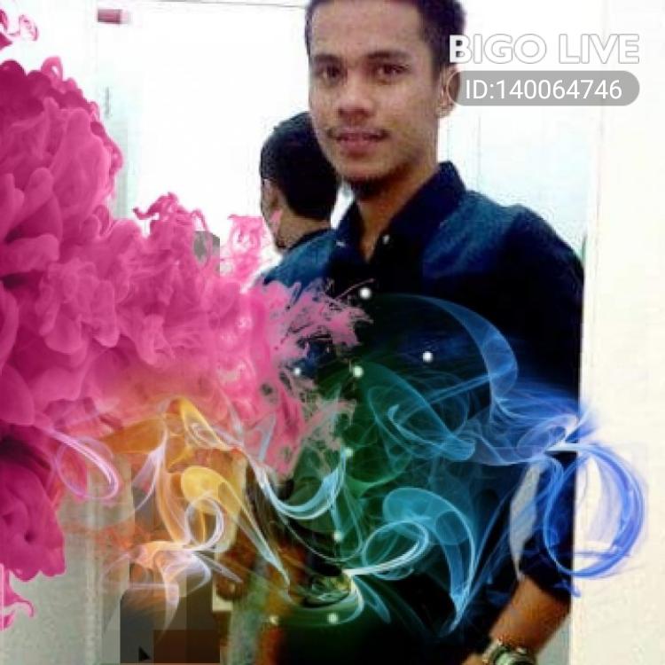 AzlanYusof91's tweet photo. OMG! You have to see this. #BIGOLIVE.  https://t.co/sEjccI6HXH https://t.co/2FvsJ5no3R