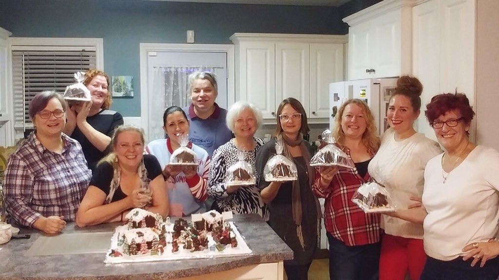 CurtainCallTO's tweet photo. 🍫🏠 The new Executive Committee for Curtain Call Players had a very productive first meeting last night and we are so excited to get to work! We also had some fun afterwards - stay tuned for more details!
#SaveCCP #Fundraising #BoardMeeting #TorontoTheatre #CommunityTheatre https://t.co/1l801nOox3