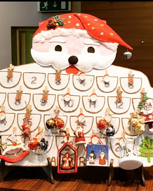 BWMonzaeBrianza's tweet photo. A 10 giorni dal Natale ecco le nostre prime decorazioni di quest'anno 😍🎁🎄 
E mentre noi addobbiamo, voi approfittate dello sconto del 30% per i soci BW Rewards e prenotate per le vostre vacanze🎁🎄
E se non lo siete ancora iscrivetevi subito al programma😉

@best_westernITA https://t.co/LYEvGjxh3c