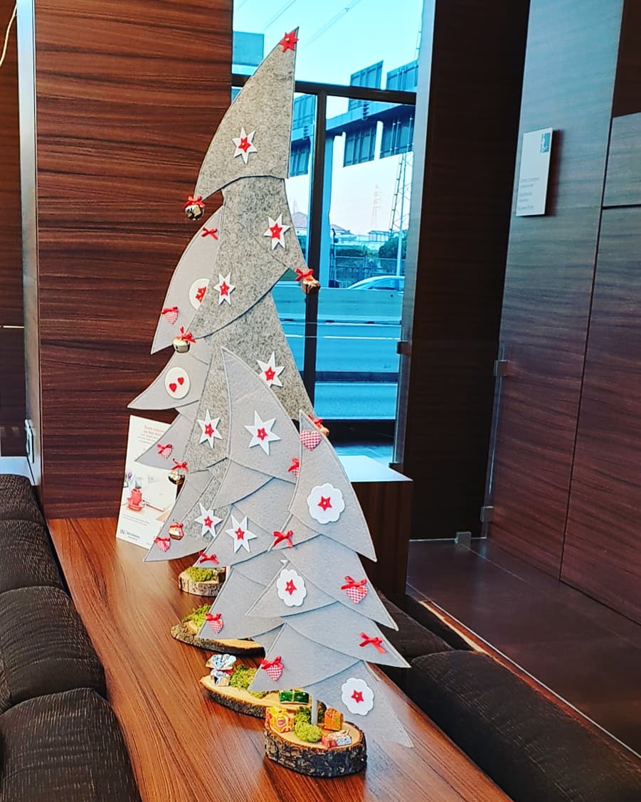 BWMonzaeBrianza's tweet photo. A 10 giorni dal Natale ecco le nostre prime decorazioni di quest'anno 😍🎁🎄 
E mentre noi addobbiamo, voi approfittate dello sconto del 30% per i soci BW Rewards e prenotate per le vostre vacanze🎁🎄
E se non lo siete ancora iscrivetevi subito al programma😉

@best_westernITA https://t.co/LYEvGjxh3c