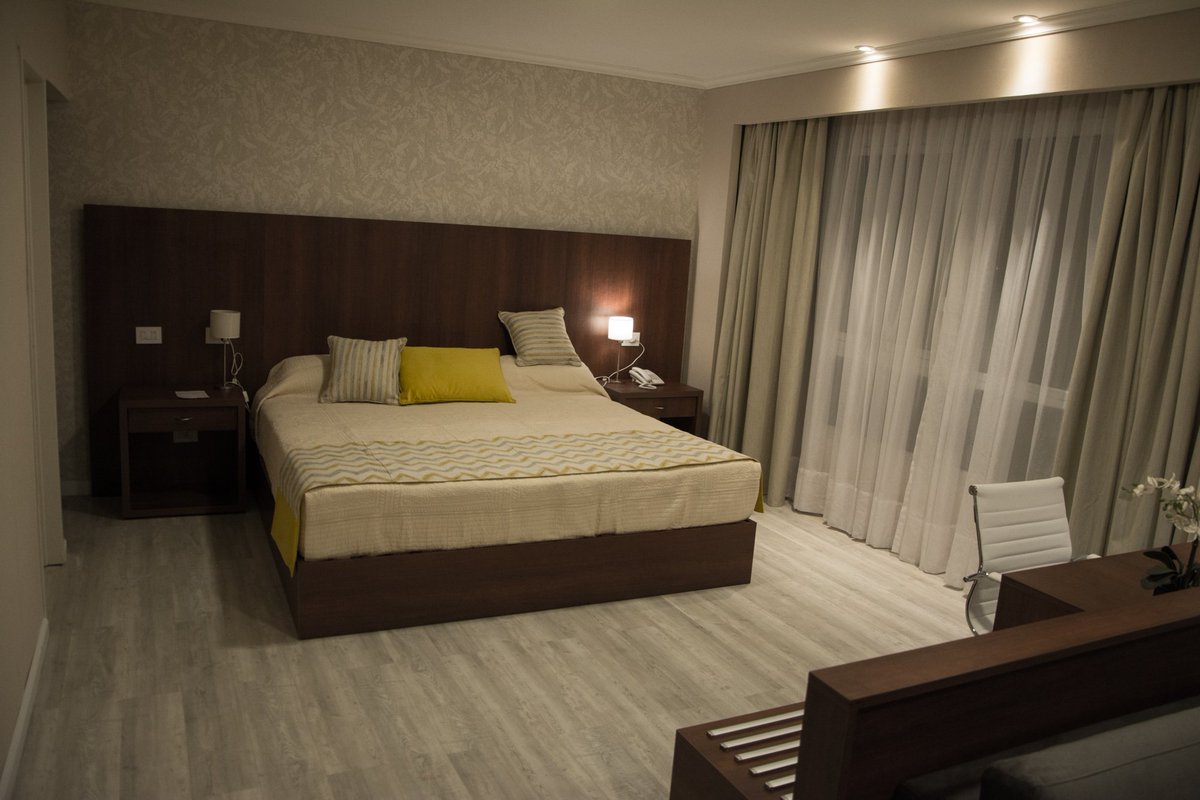 Peppo en la inauguración del #HotelCasinoPlatinum: "#VillaÁngela es centro de entretenimiento y #turismo en la región” bit.ly/2UNt1kc #ApuestaAlTurismo #ElEstadoDeTuLado #ConLoteríaChaqueñaGanásSeguro