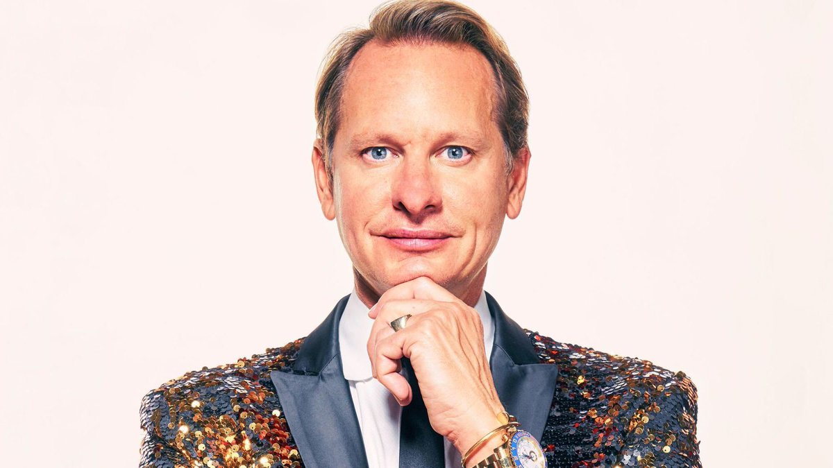 Announcing special guest Carson Kressley