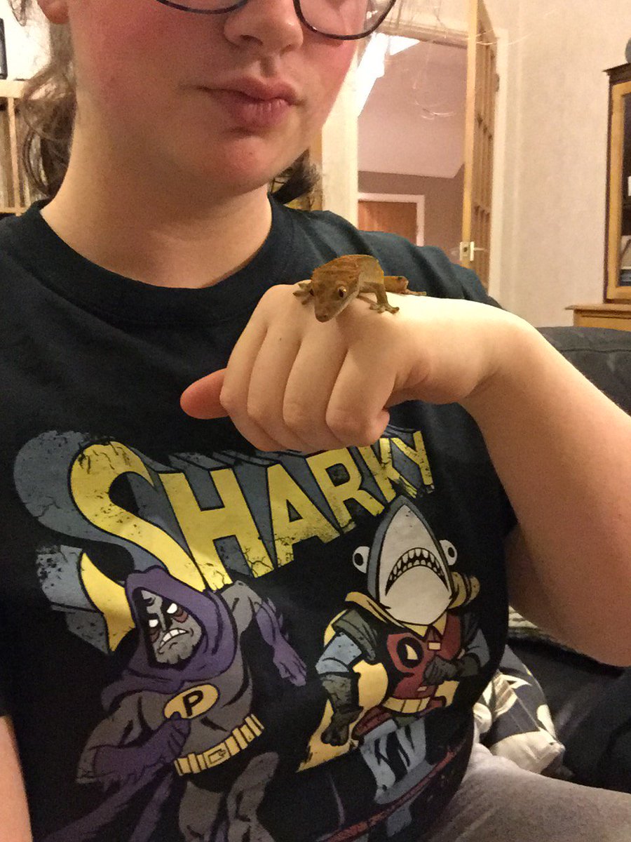 GraceDaCannibal's tweet photo. @Angory_Tom @Bedgarsan Chaz is a big fan! Loving the tee x https://t.co/foG9D0wTwN