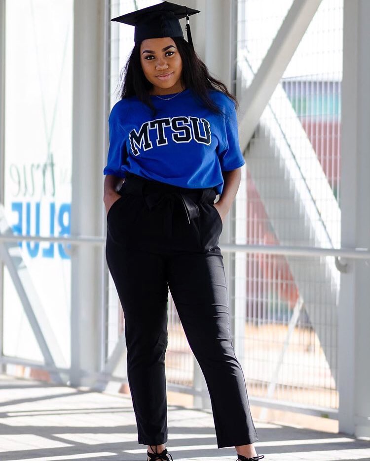 AspenMTSU's tweet photo. Congratulations to all of our residents graduating today! Tag us in your 📸 so we can celebrate with you! 💙 #mtsu #mtsugraduation #liveataspen https://t.co/20Jdcf46zz