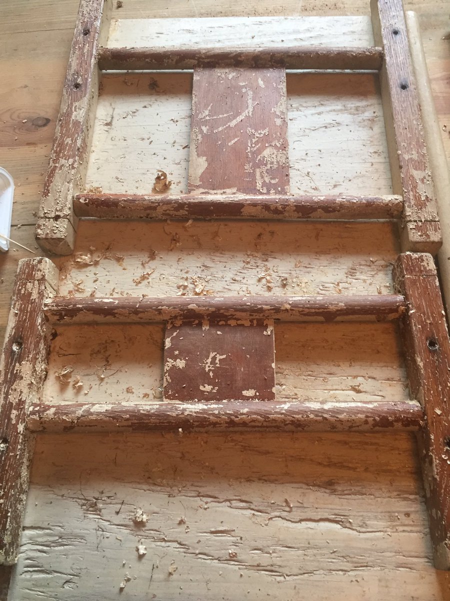 MY6THSENSE's tweet photo. Ugh! I swear there should be a severe penalty for people who paint antique furniture! #lockthemup #thissucks #whywouldyoucoverthisup #SaturdayMorning #woodwork #refinishing @RickAllenracing I’m sure you can relate! #antiquedollbed https://t.co/kBOgYtxB08