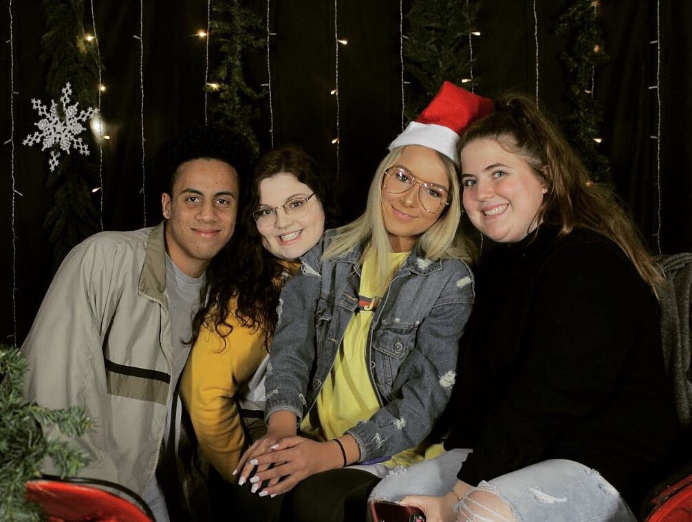 jesusprojects's tweet photo. MERRY CHRISTMAS! See you tomorrow at family fun night at 6pm! Bring a friend! #JesusProjects https://t.co/ajT0PtgtEe