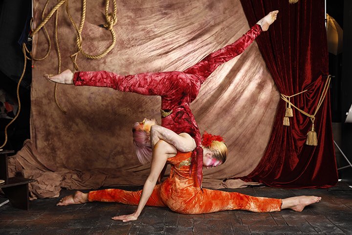 Big thanks to <a href="/pmgigs/">PM Gigs Inc.</a> &amp; @simplyelegantcorp for the colourful inspiration for this show! For this event we custom made three bodysuits &amp; brought in a bodypainter to create a cirque show for guests.
Photo: @juliesidorak 
#indigocircus #acroduo #cirque #gymnasts