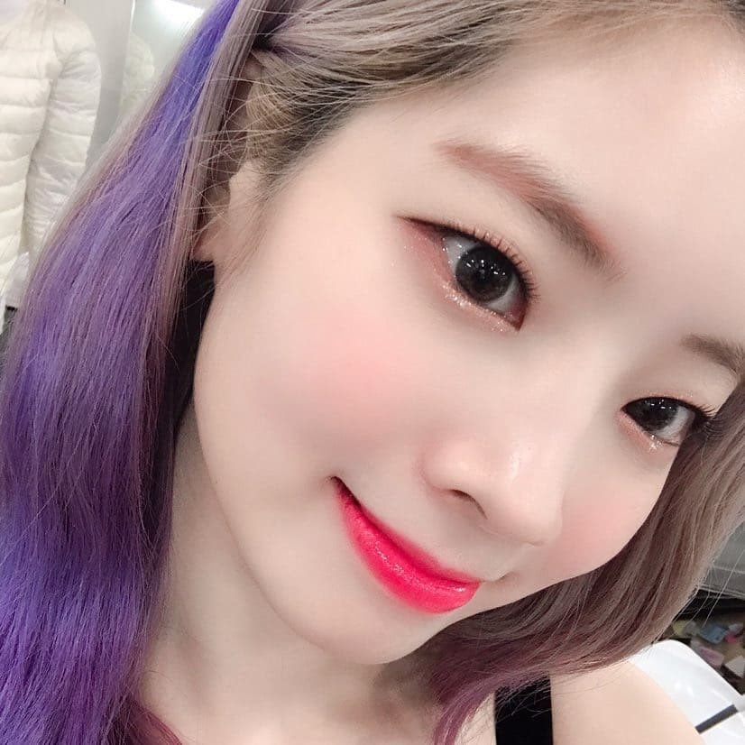 TWICE_GLOBAL's tweet photo. [#TGTrans] 🔹 IG 🔹 181216 #TWICETAGRAM Update #TWICE⁠ ⁠⁠ ⁠ #트와이스⁠ ⁠⁠ https://t.co/BxVIBLw53z