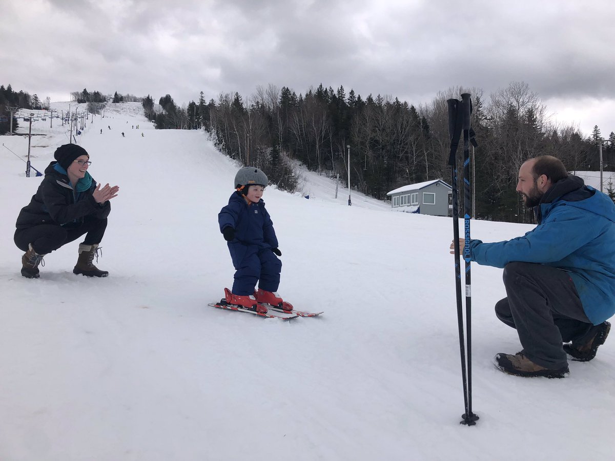 SkiWentworth's tweet image. Never to young to start, Abel Rushton 2 years old. Wanna play on the Bunny Hill Sunday? See you here! #nofilterneeded #OpeningDay #2cute