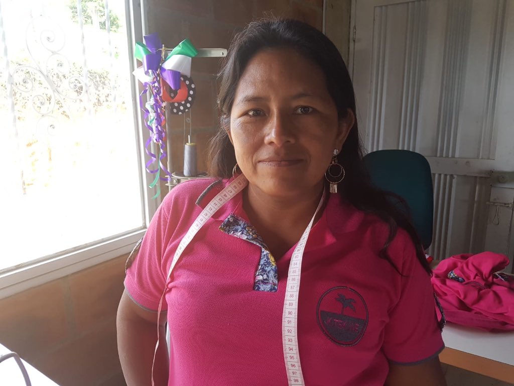MintrabajoCol's tweet photo. En la comunidad Kite Kiwe (Tierra Floreciente) en municipio de Timbío Cauca, una comunidad hace honor al trabajo con proyectos productivos en confecciones #SumandoPaz https://t.co/BdGkQwk9P8