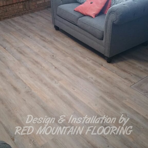 karndeanfitter's tweet photo. A bit of @karndeanUSA #VanGogh #CountryOak down in time for the festive season #DesignFlooringIsOurPassion #InstallFlooringDifferently @KarndeanFloors #designflooring #designlvt #interiordesign #loveyourfloor #lvt https://t.co/9RuT8MIxLo