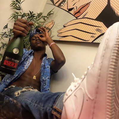 DeonteDegrate's tweet photo. #NewProfilePic https://t.co/j2ak22tkB8