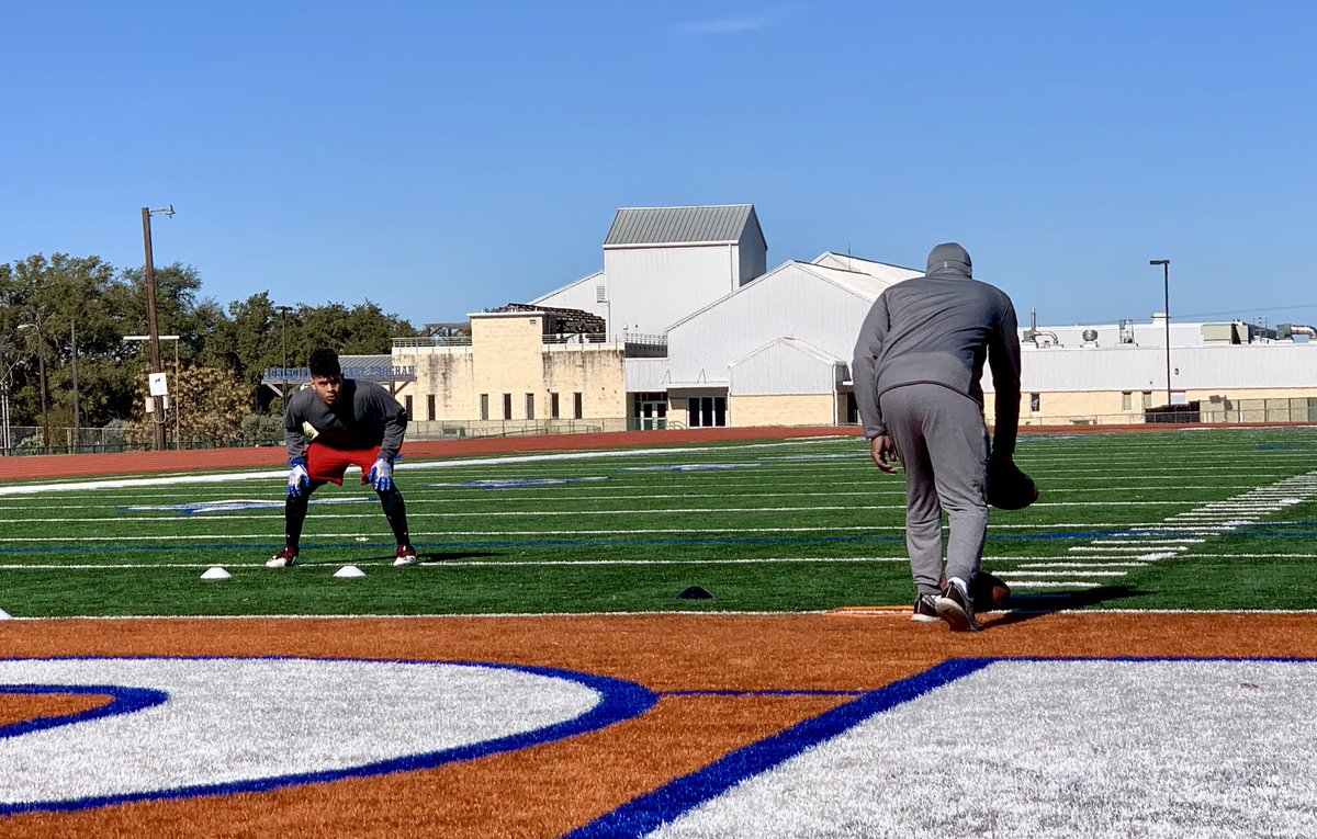 The_SavageSeth's tweet image. Rise and grind @bbetterperform @BKYLESaTXShado6 #workhardbbetter