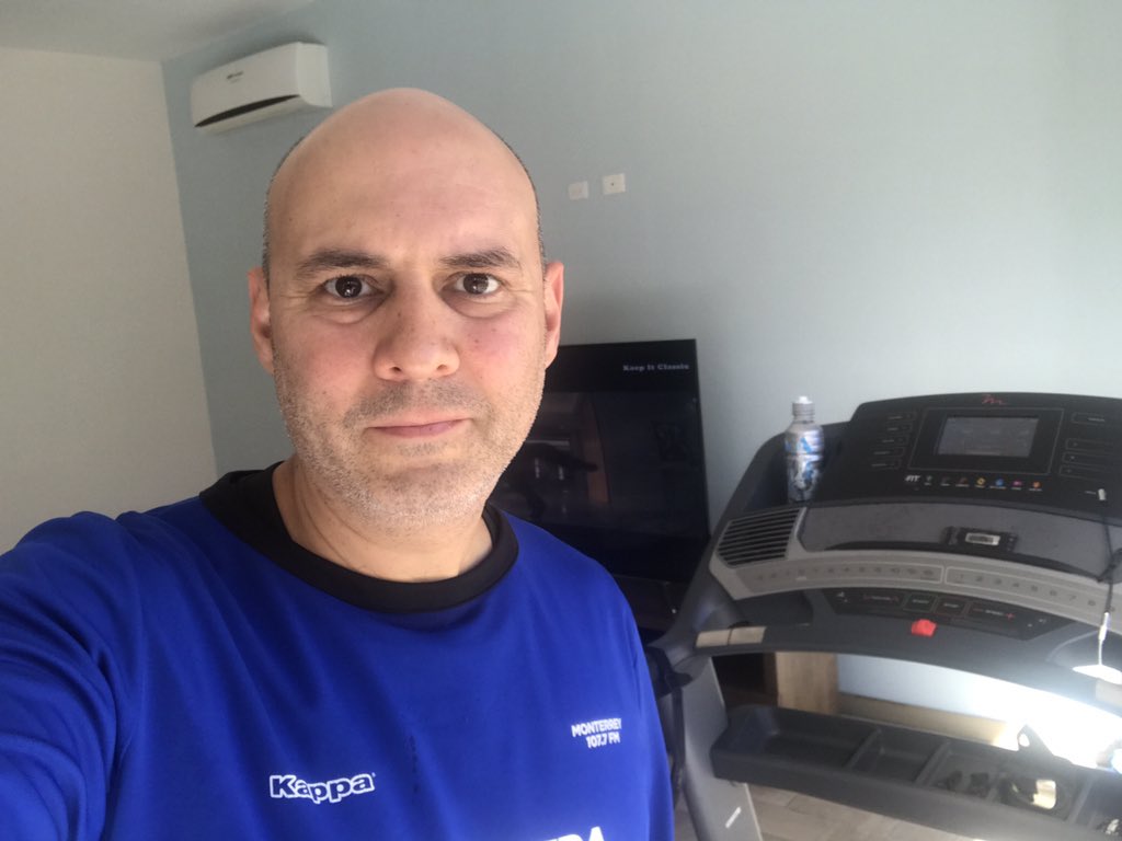 Oscar_aNc's tweet photo. Keep Running !
🏃🏽♂️💨💨💨
#MPM18 @Maratonmty https://t.co/SptPtLm5Ue