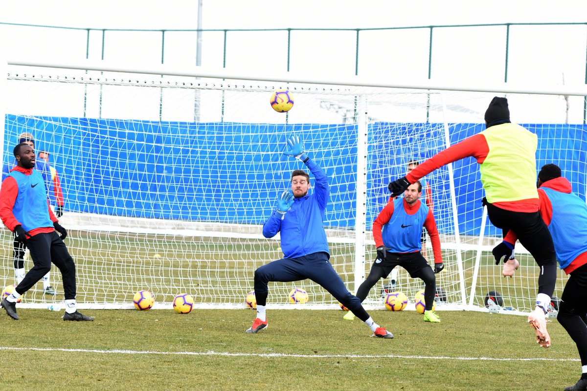 📷 .@Fenerbahce maçı hazırlıklarımızı tamamladık.
Kafilemiz 16 Aralık 2018 pazar günü hava yoluyla İstanbul’a geçerek kampa girecek.
#erzurumspor
➡ http://bberzurumspor.com